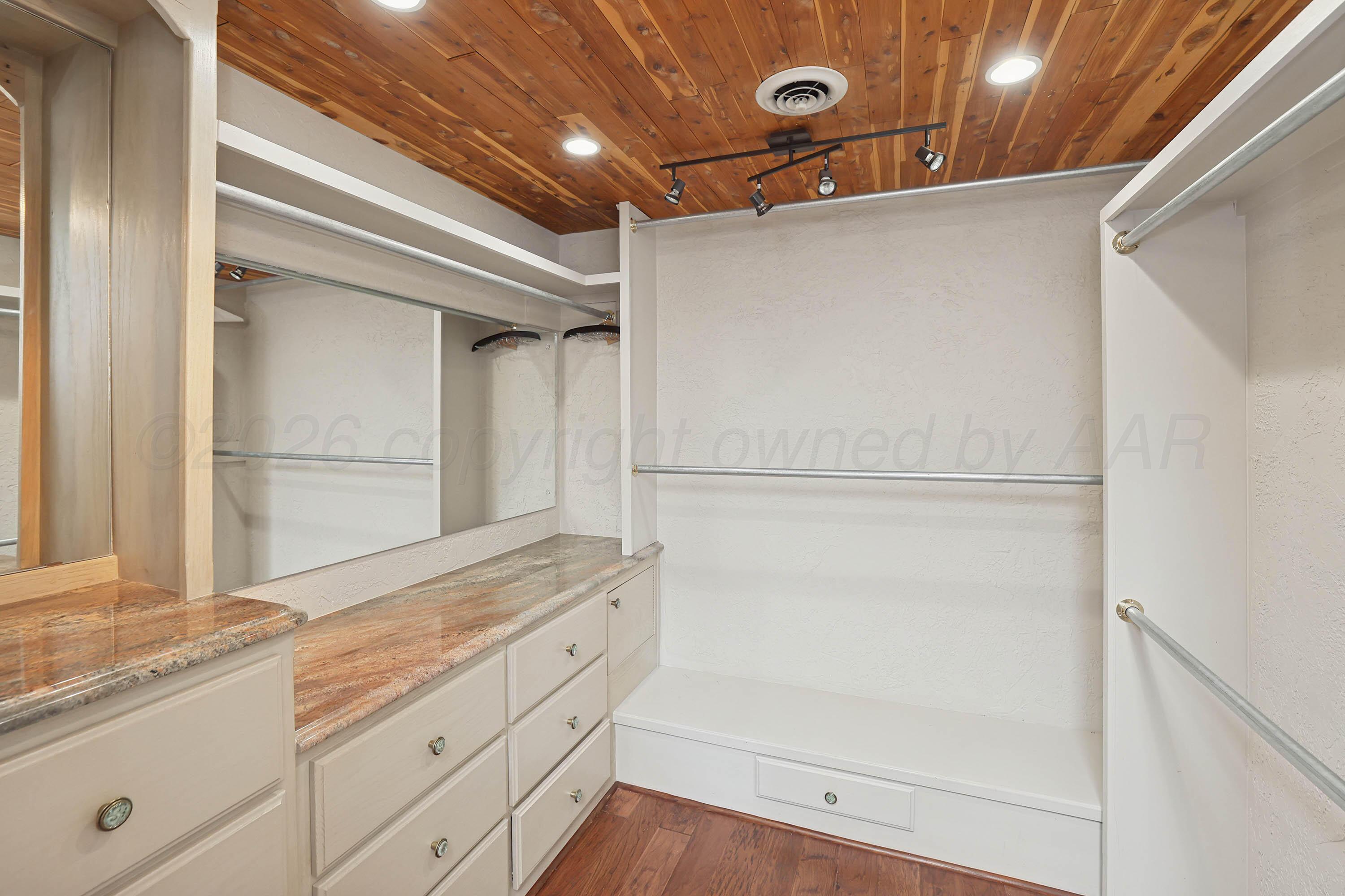 19 Southridge Drive Property Photo 27