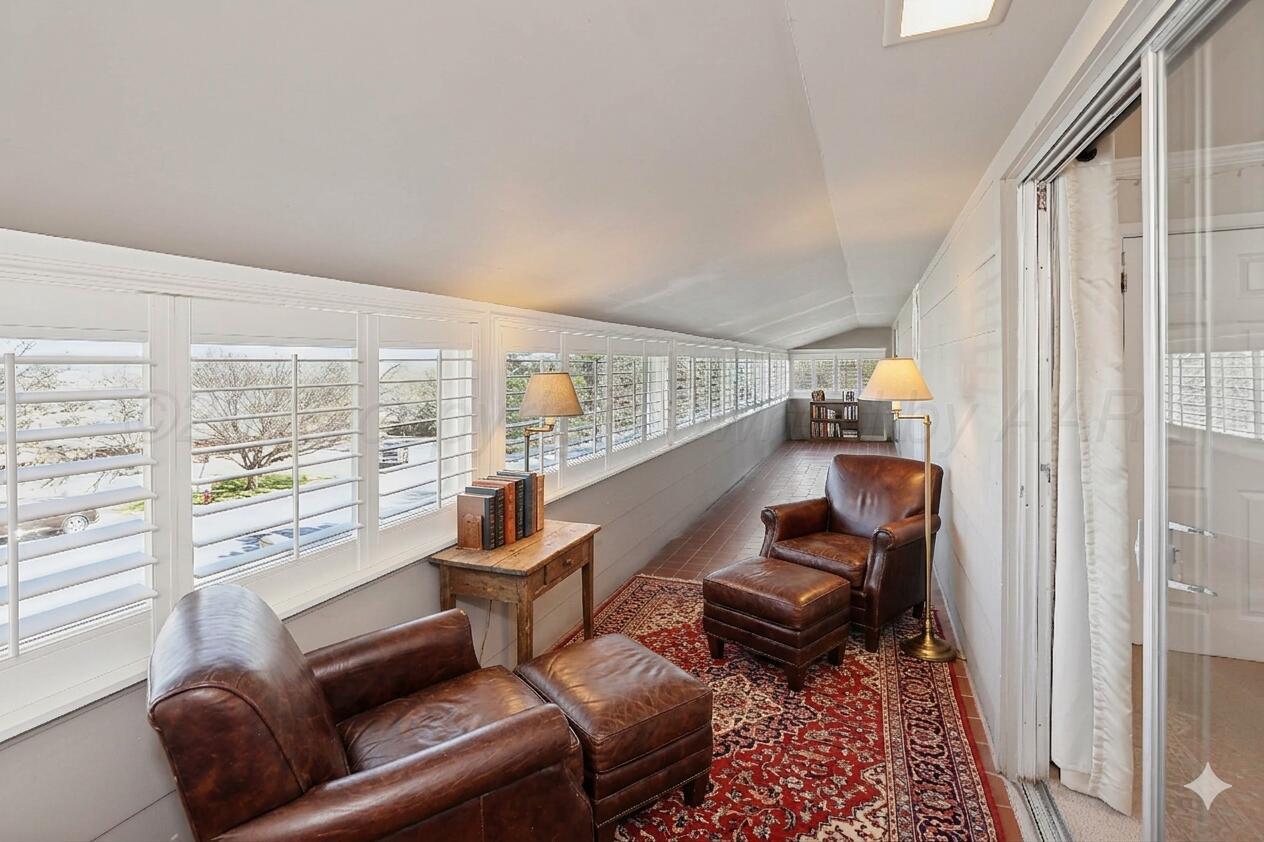 19 Southridge Drive Property Photo 36