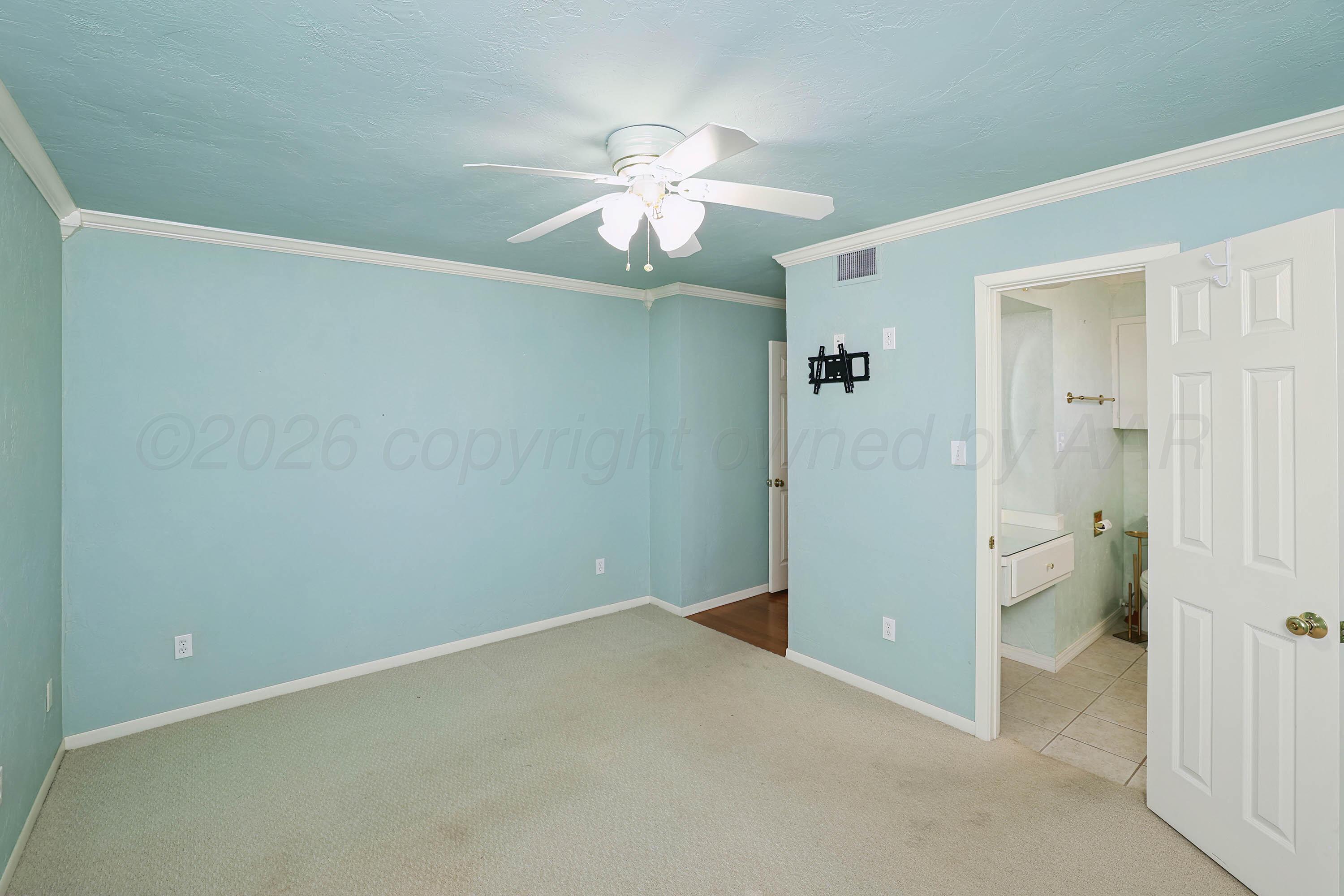 19 Southridge Drive Property Photo 44