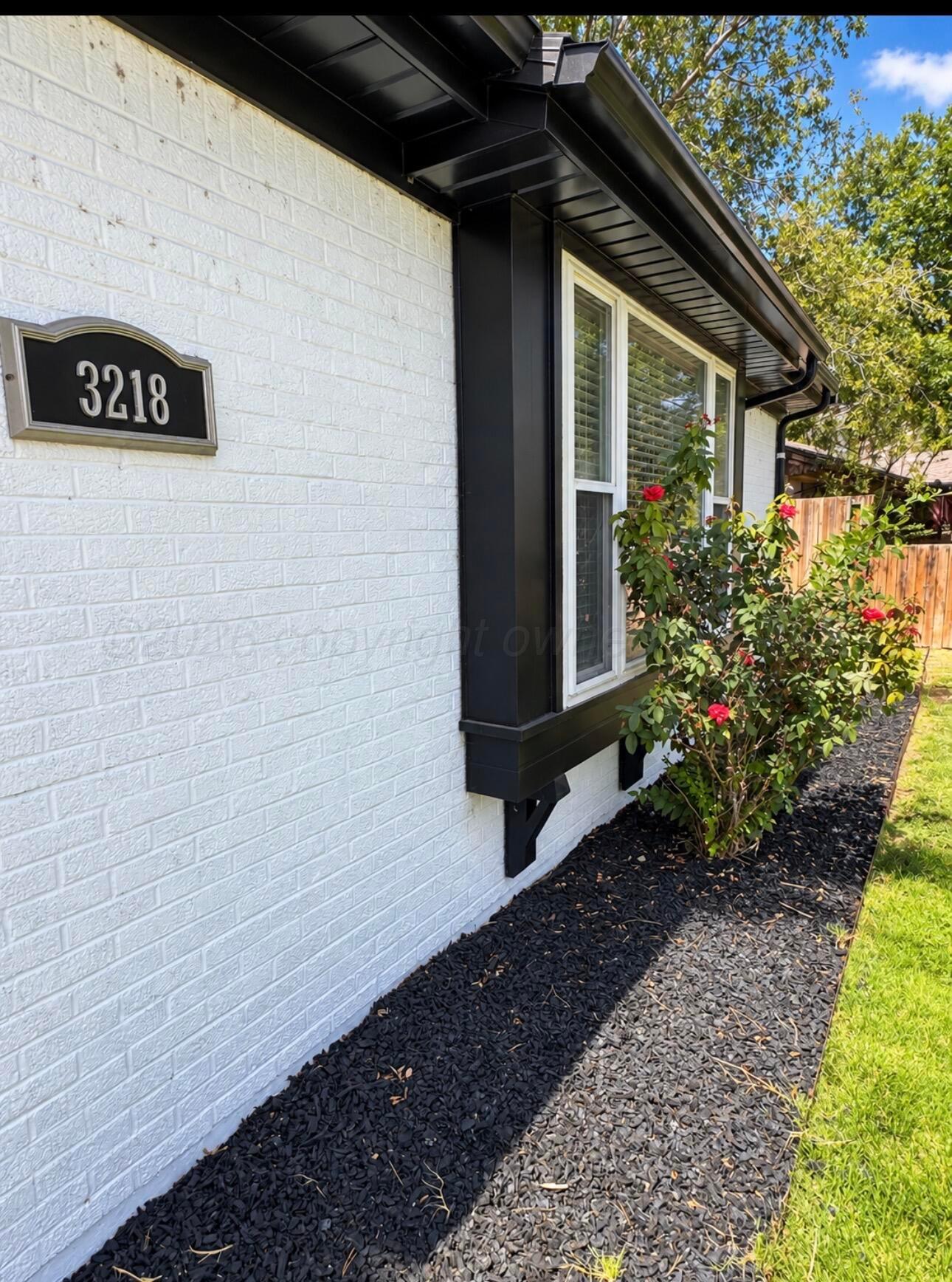 3218 Parker Street Property Photo 5