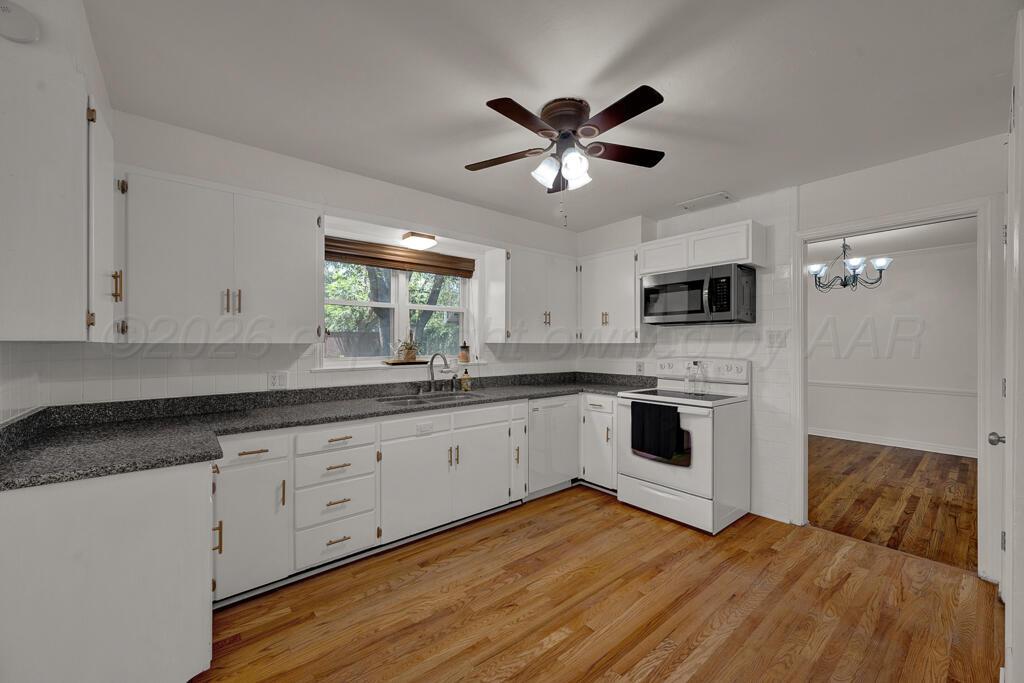 3218 Parker Street Property Photo 24