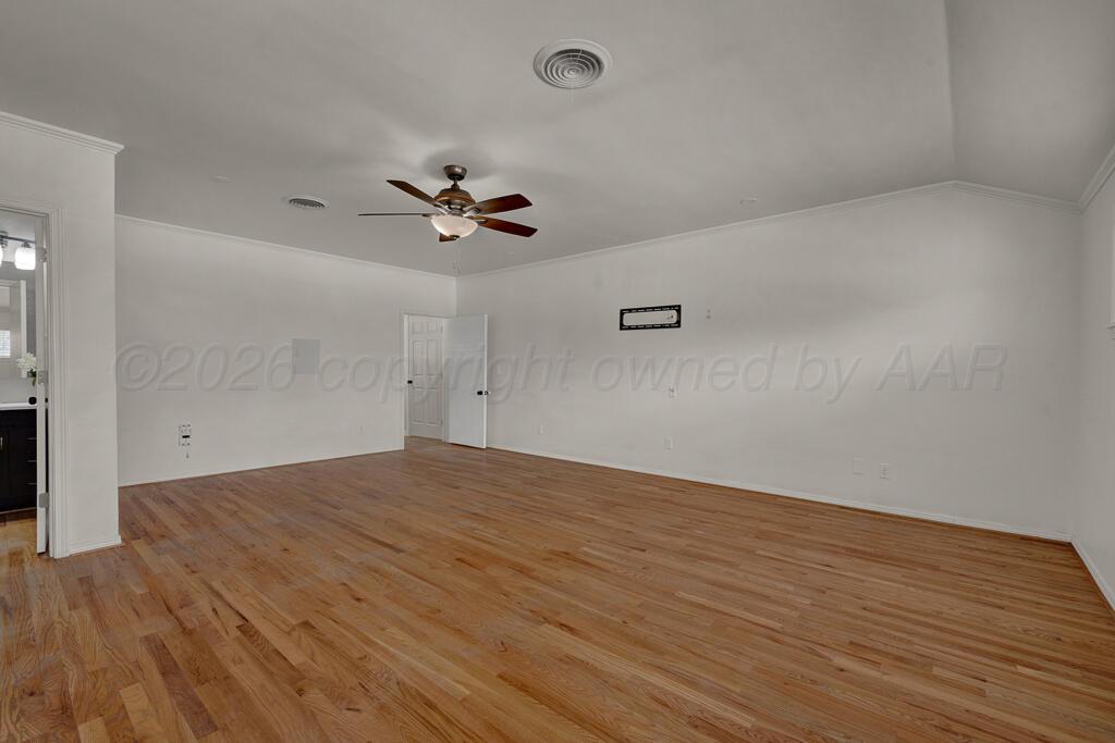 3218 Parker Street Property Photo 38