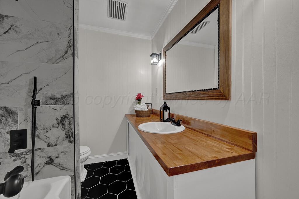 3218 Parker Street Property Photo 43