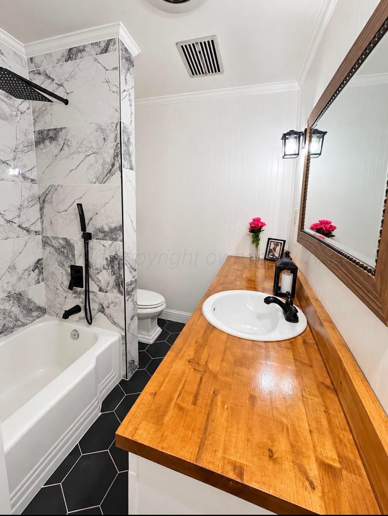 3218 Parker Street Property Photo 44