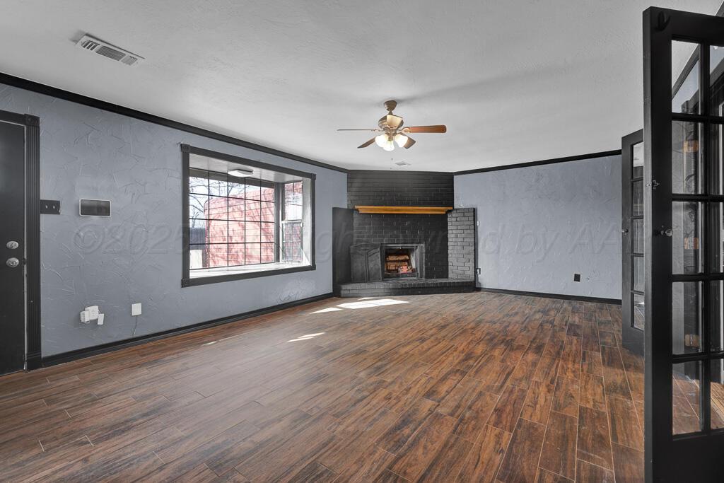 2918 S Dallas Street Property Photo 10
