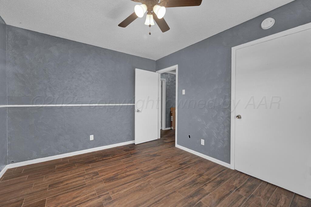 2918 S Dallas Street Property Photo 14