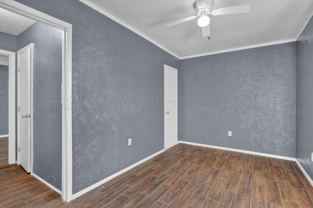 2918 S Dallas Street Property Photo 16