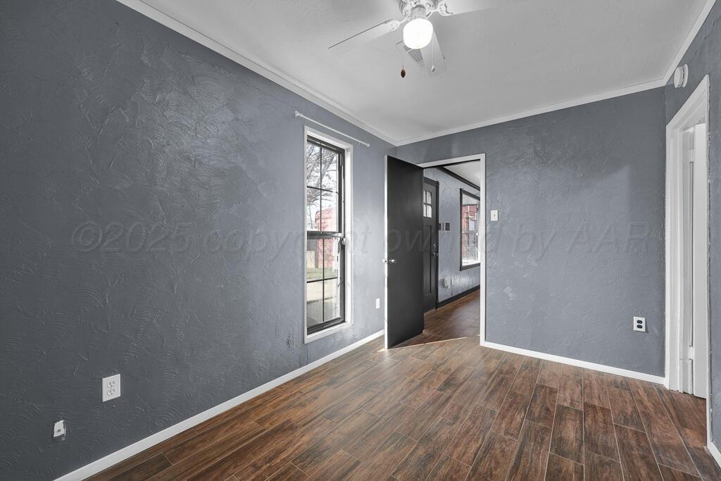 2918 S Dallas Street Property Photo 17