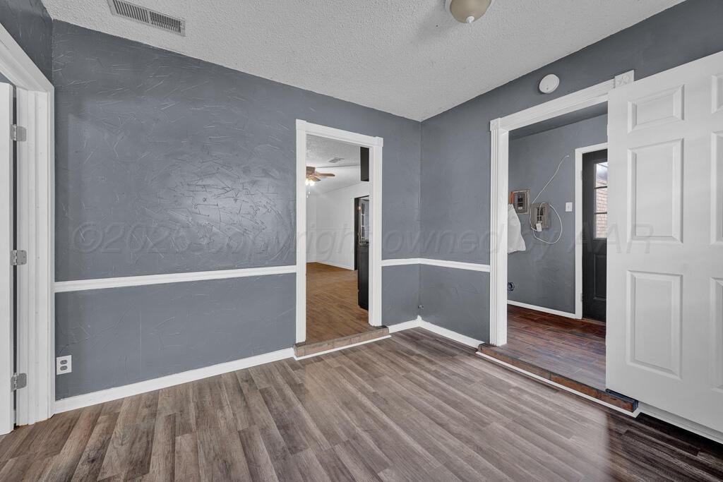 2918 S Dallas Street Property Photo 21