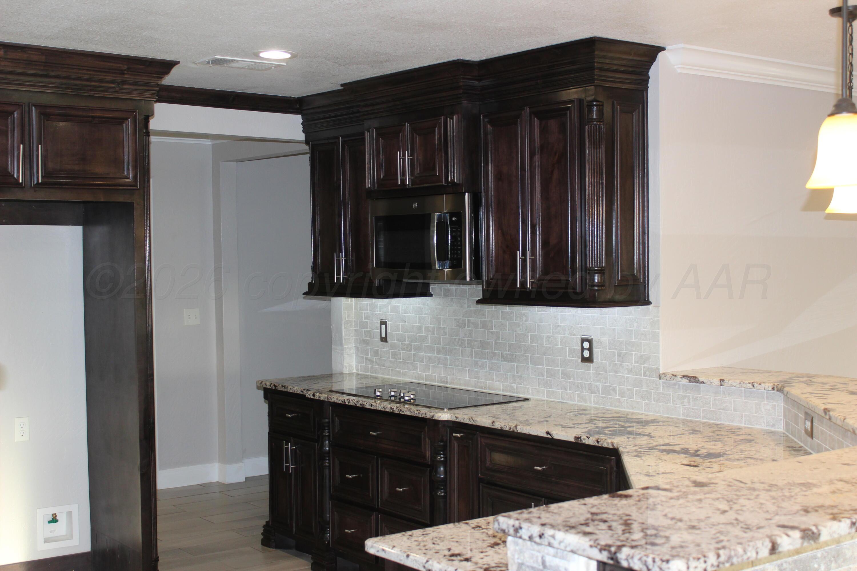 9021 Trinity Drive Property Photo 3