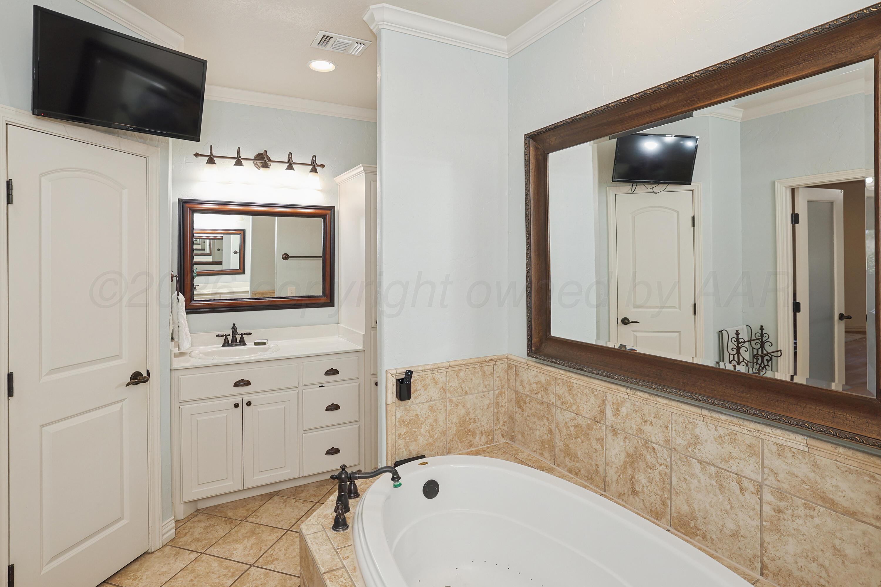 9 Sandhills Lane Property Photo 29