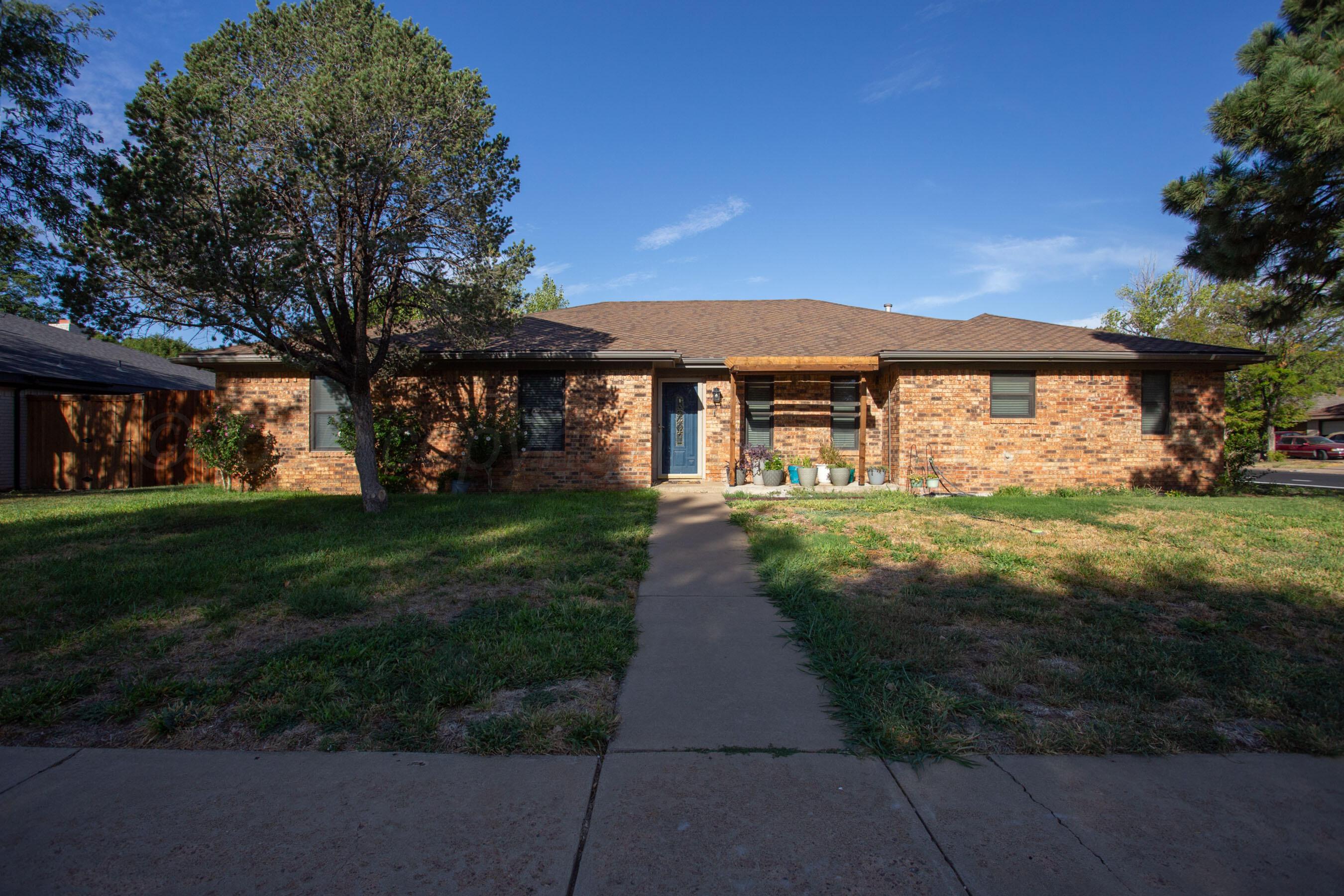 4000 Oakhurst Drive Property Photo 1