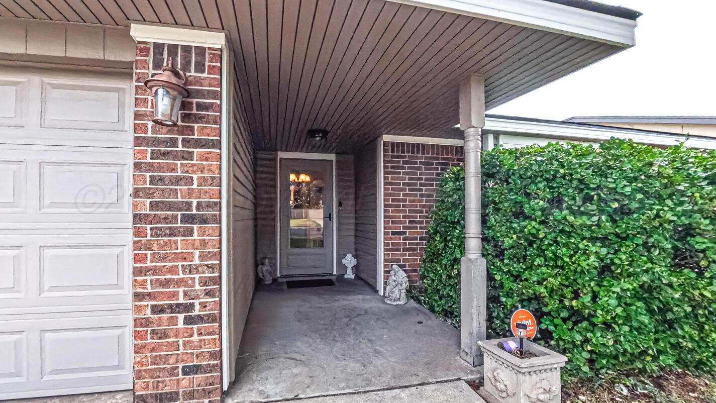 128 Willowick Street Property Photo 4