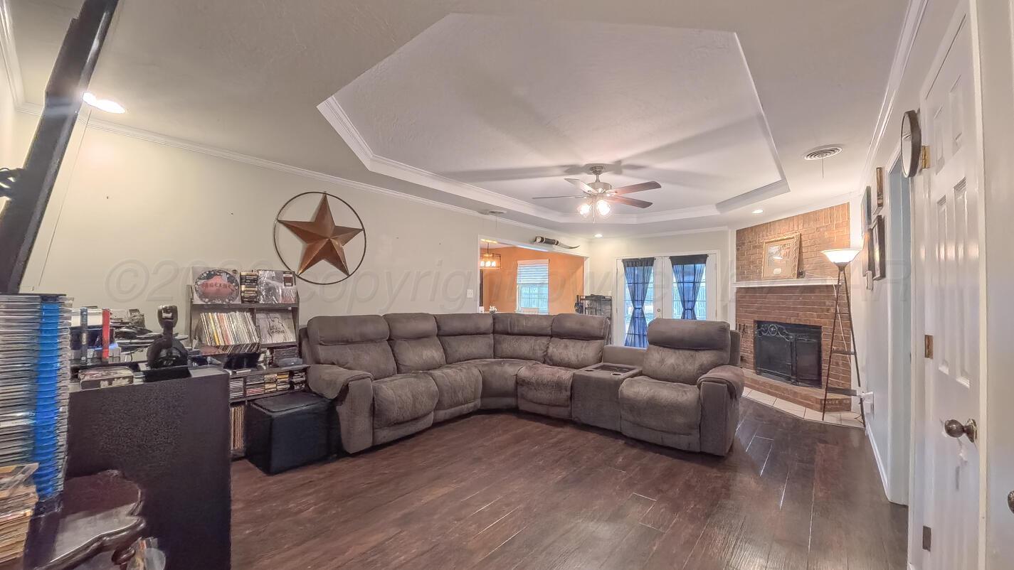 128 Willowick Street Property Photo 5