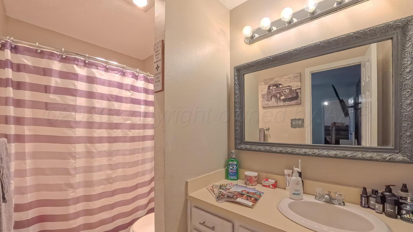 128 Willowick Street Property Photo 13