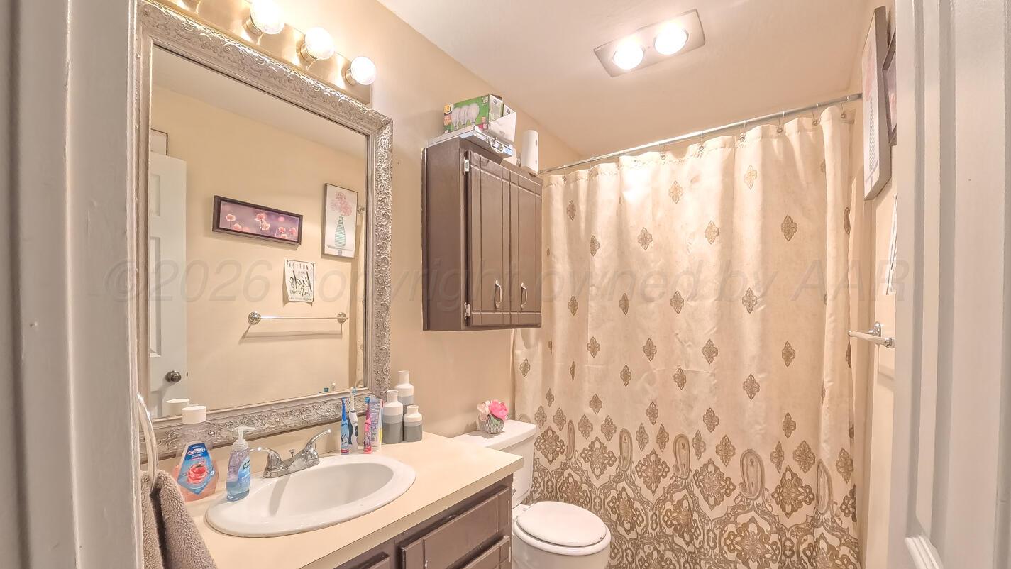 128 Willowick Street Property Photo 15