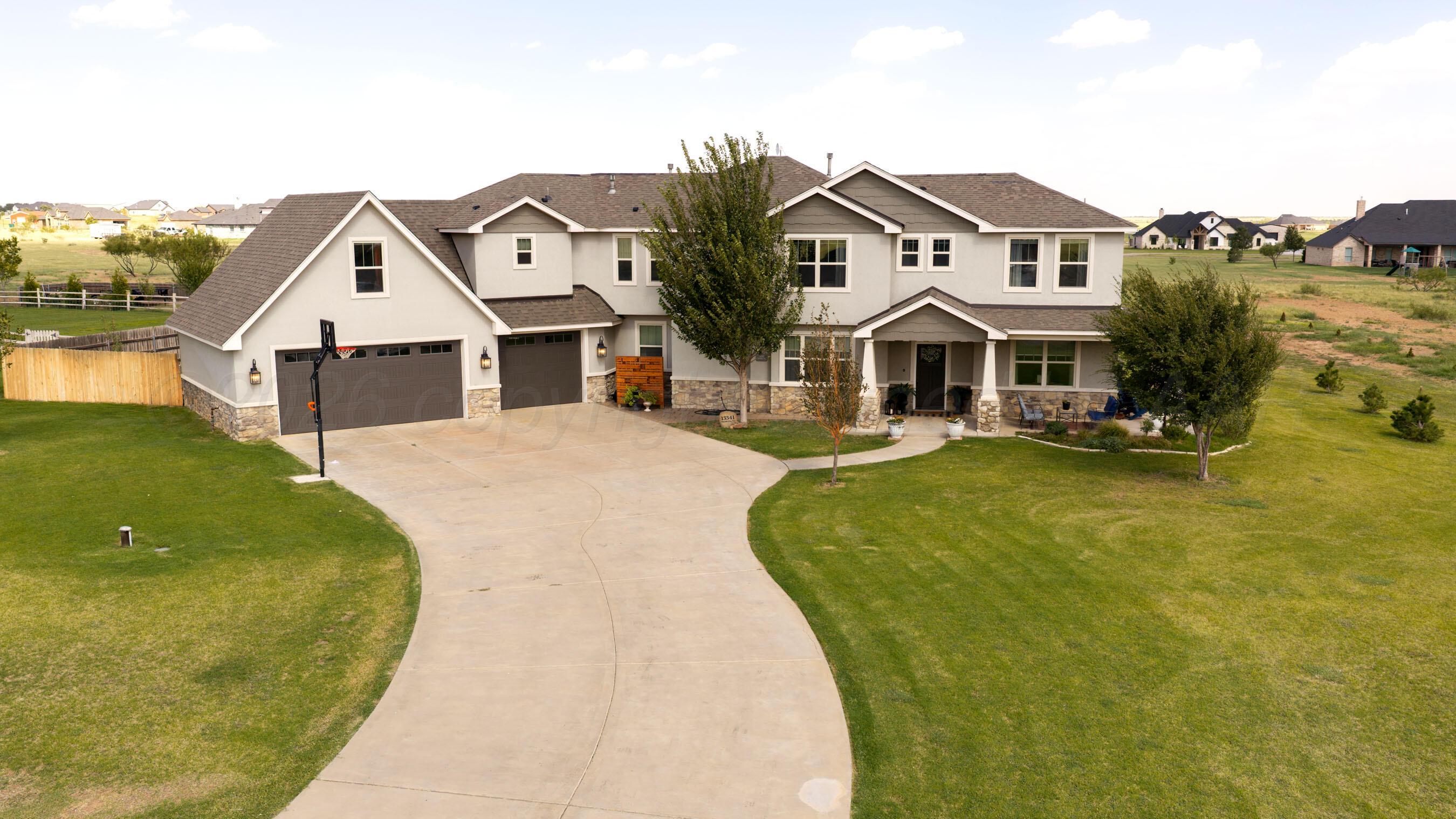 13341 Wandering Road Property Photo 3