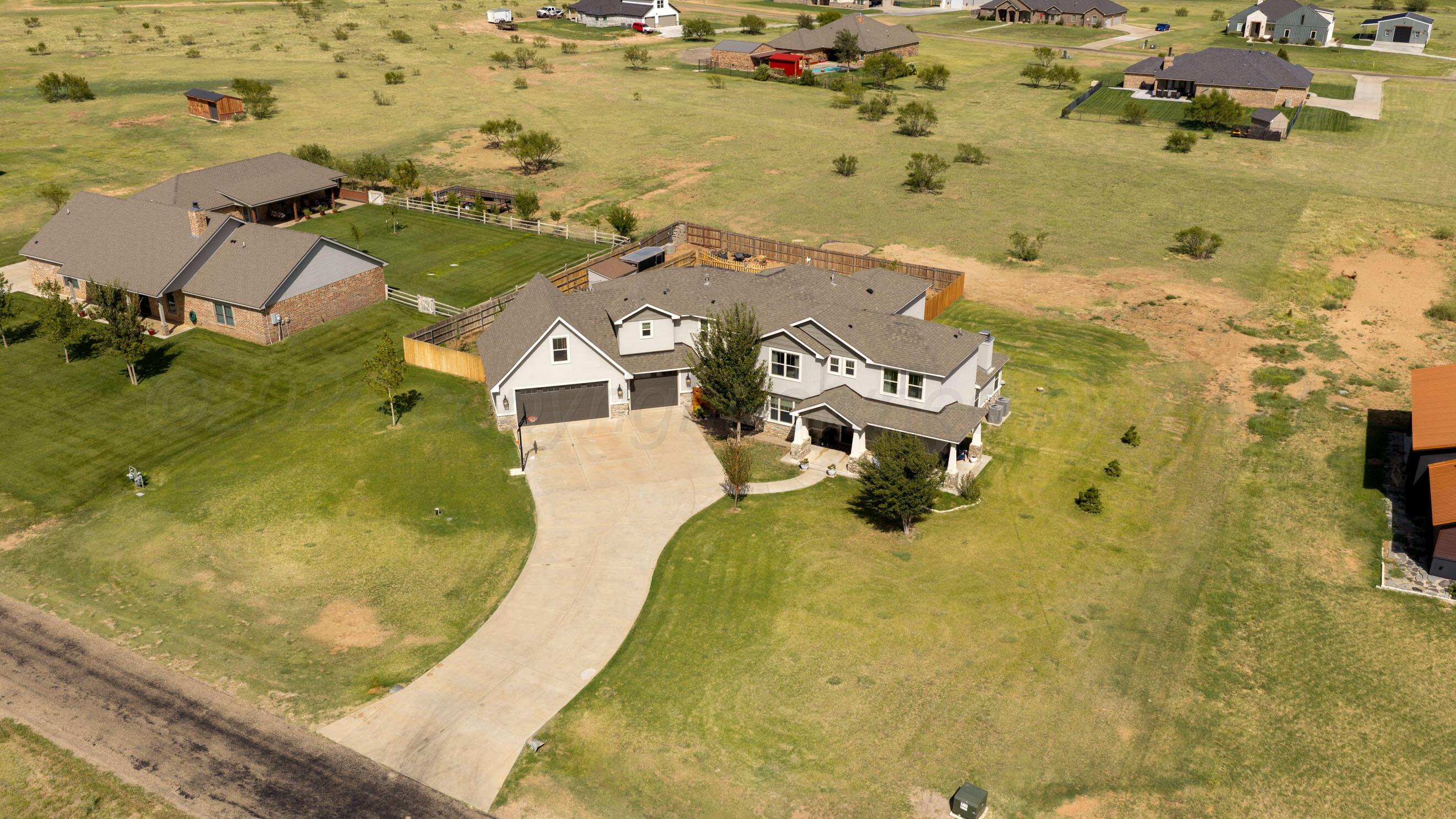 13341 Wandering Road Property Photo 5