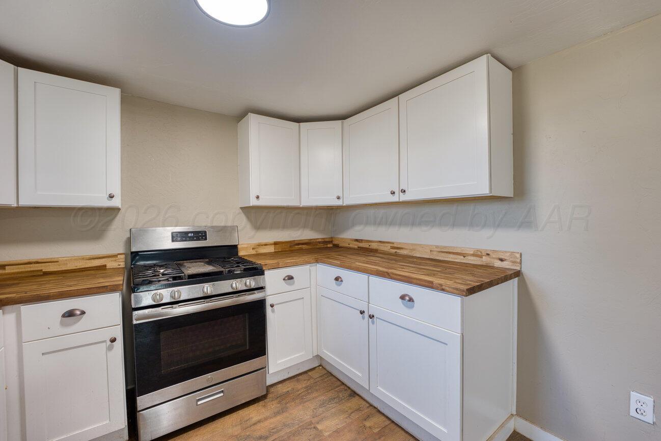 98 Newcome Property Photo 18