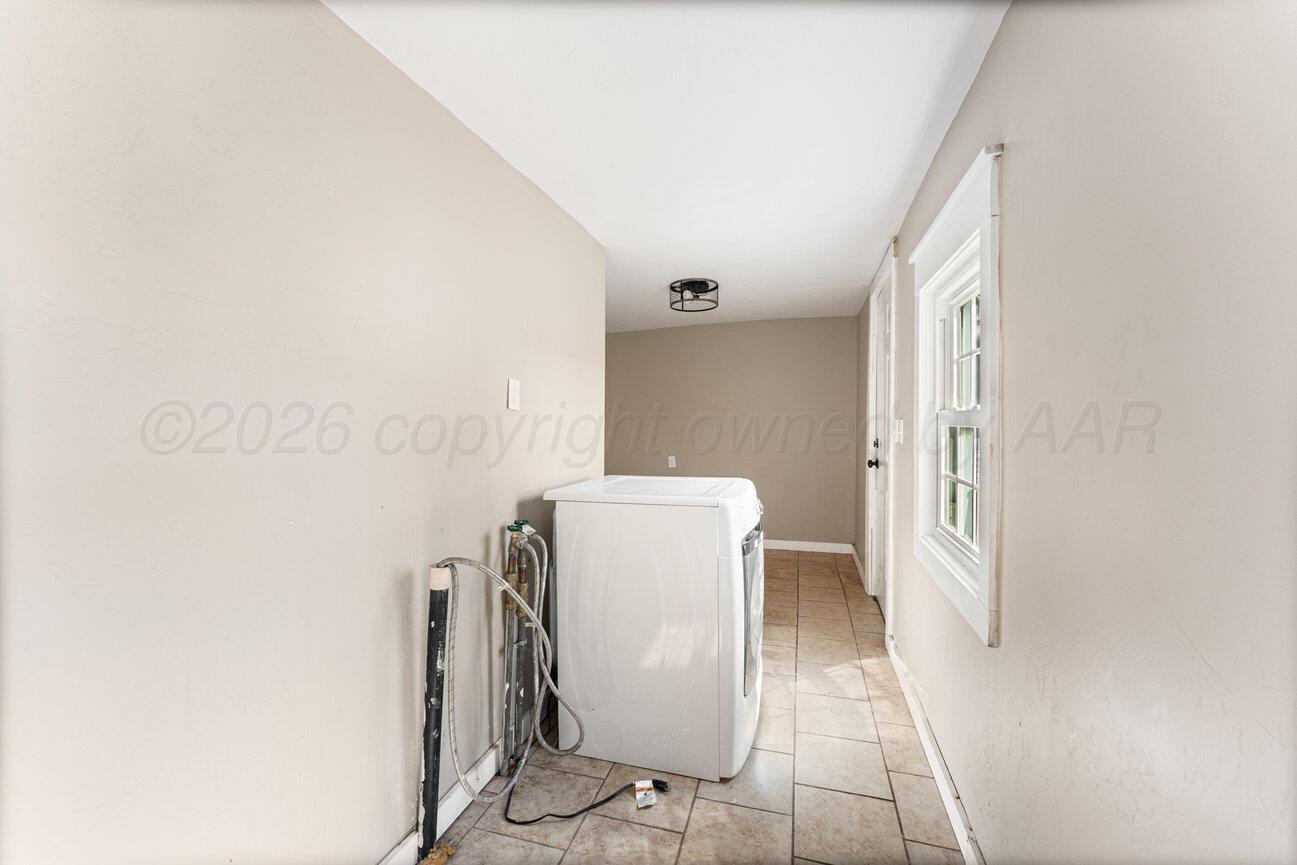 98 Newcome Property Photo 21