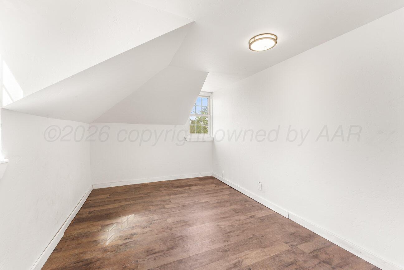98 Newcome Property Photo 31