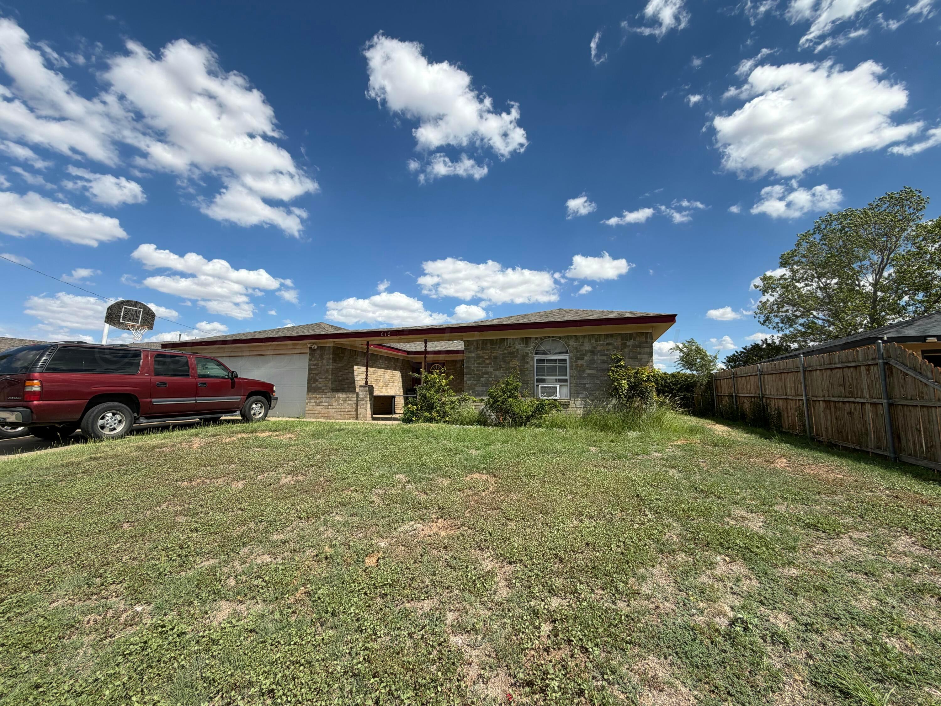 612 Bailey Avenue Property Photo 1