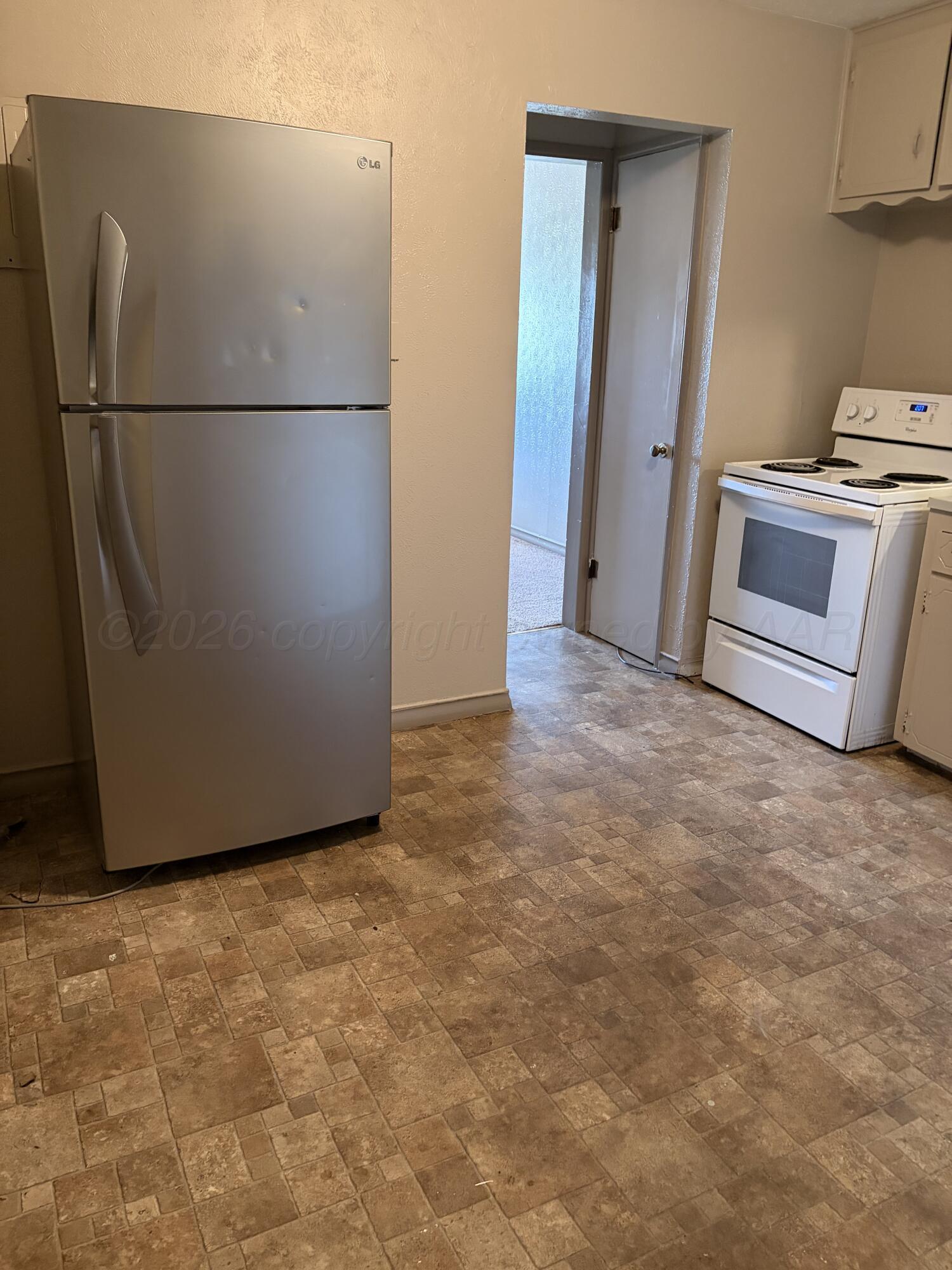 700 S Mcgee, 205 Street Property Photo 4