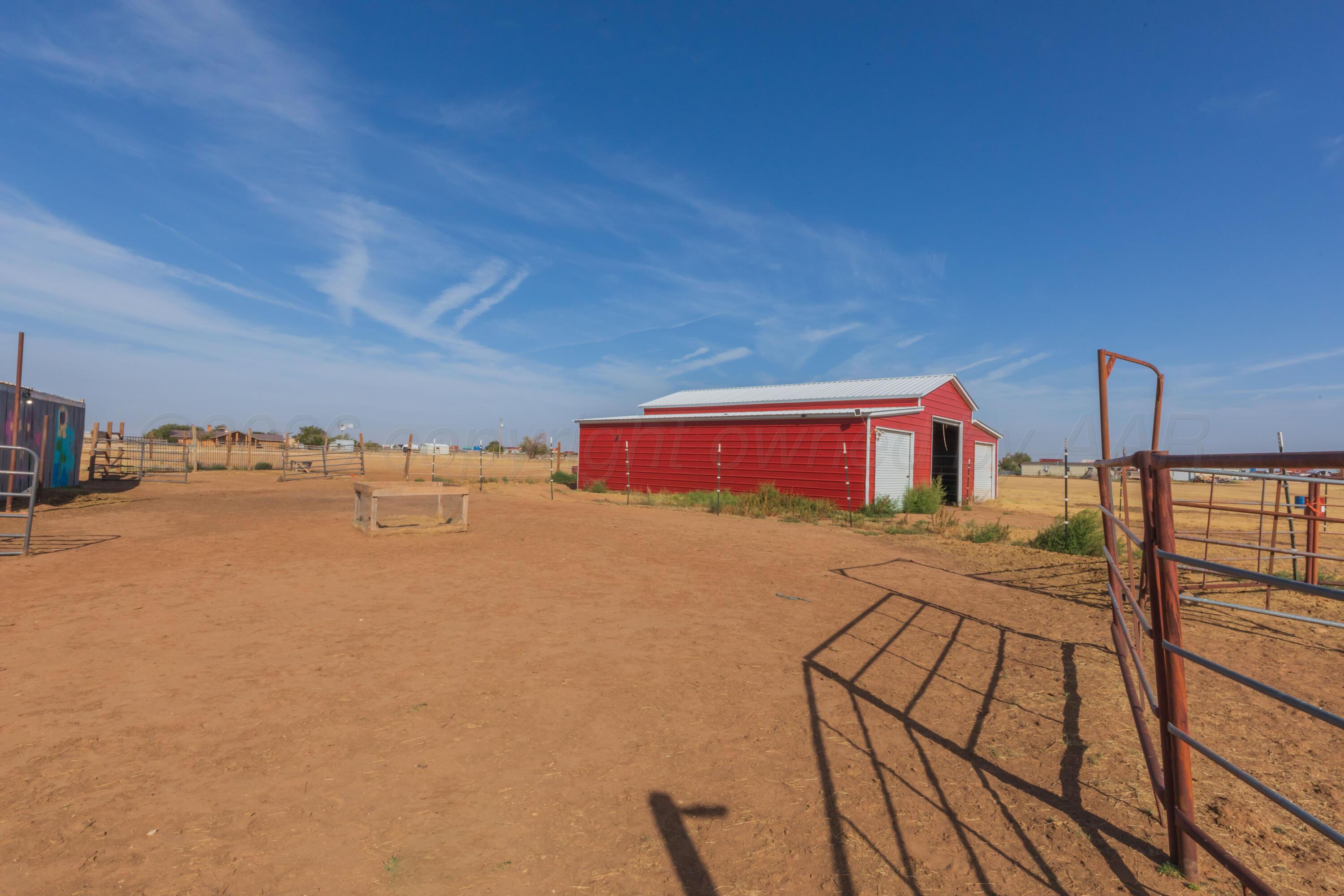 23095 Windmill Road Property Photo 5