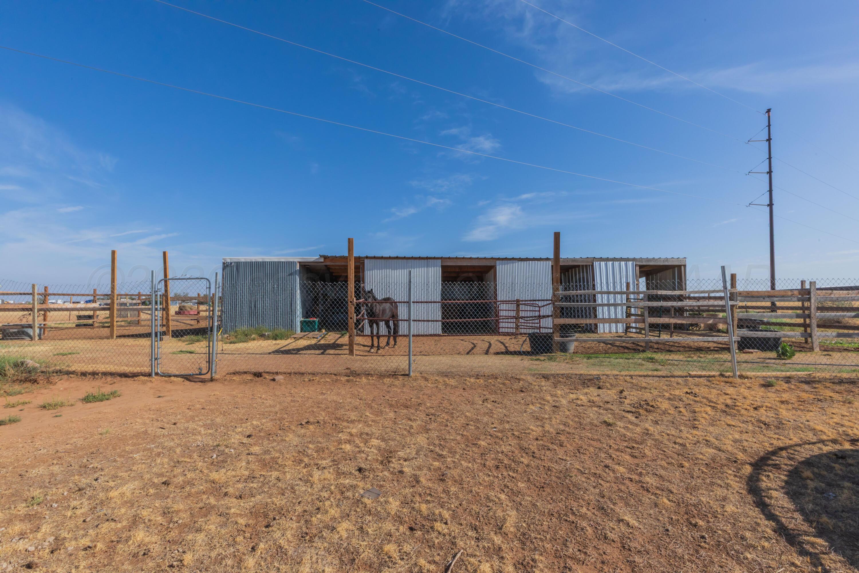 23095 Windmill Road Property Photo 6