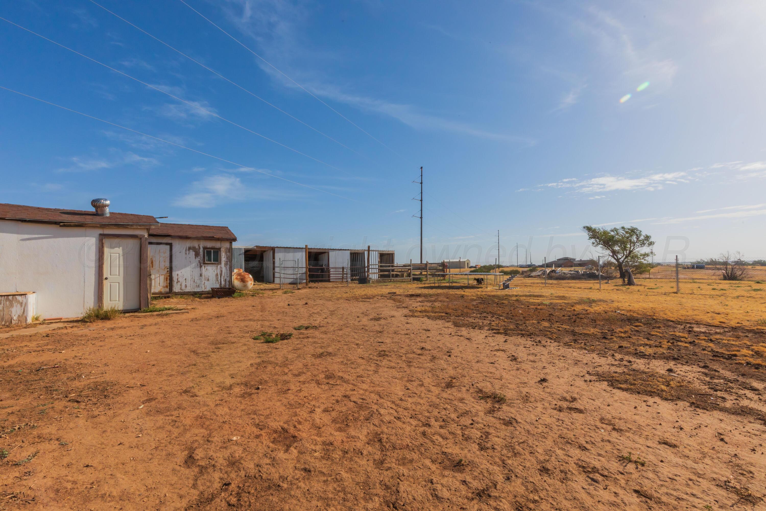 23095 Windmill Road Property Photo 9