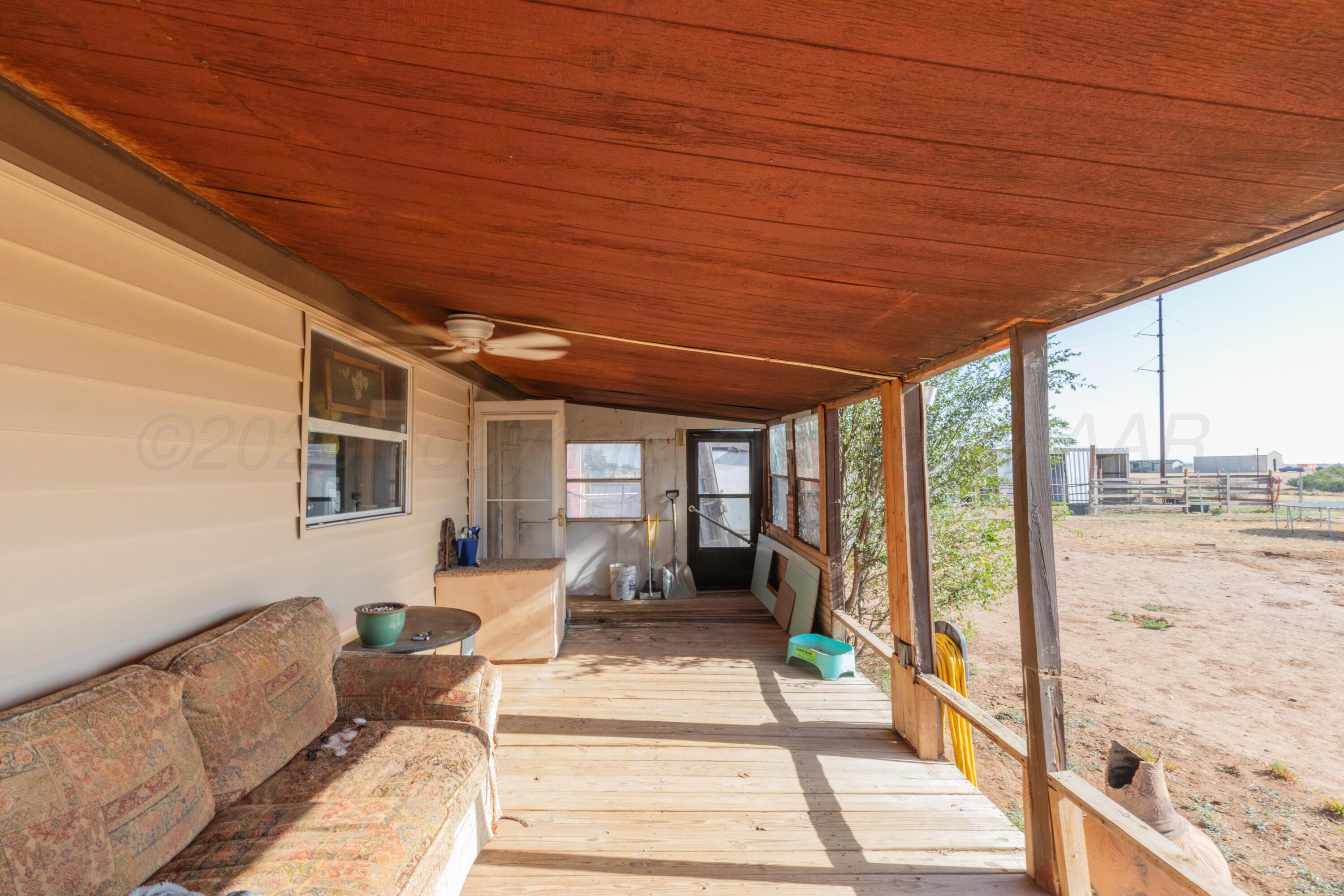 23095 Windmill Road Property Photo 10