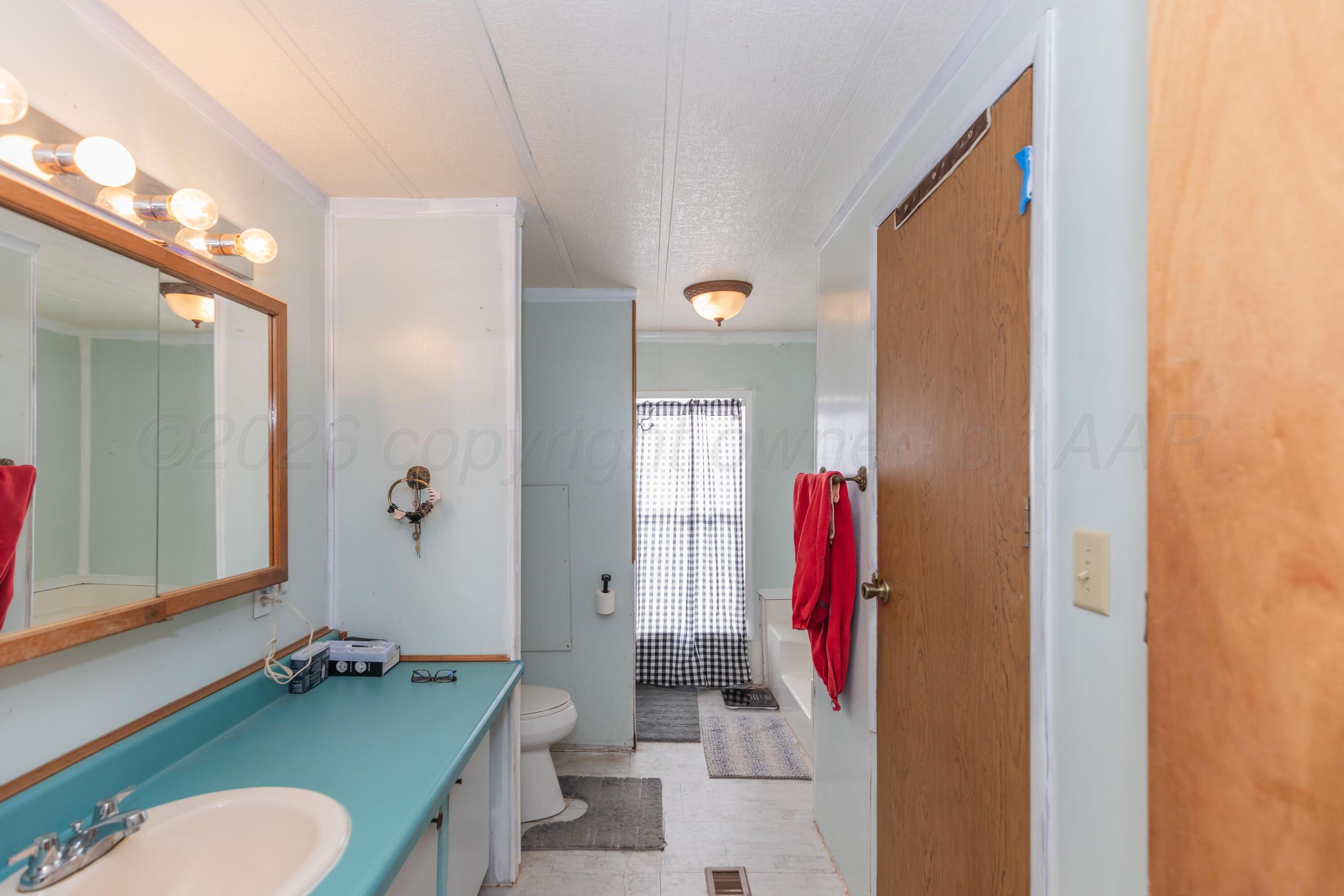 23095 Windmill Road Property Photo 16