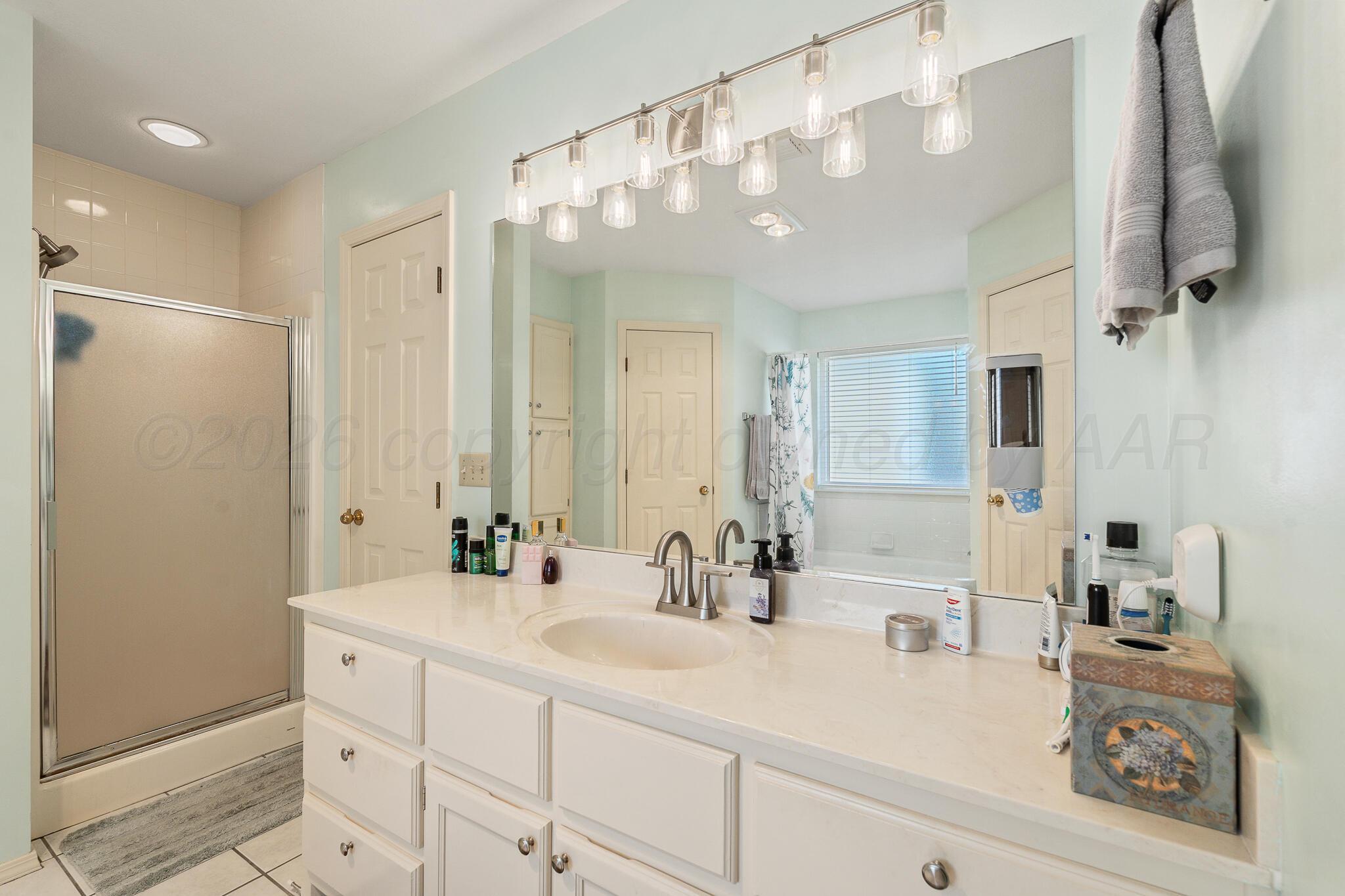 6704 Admiral Court Property Photo 18