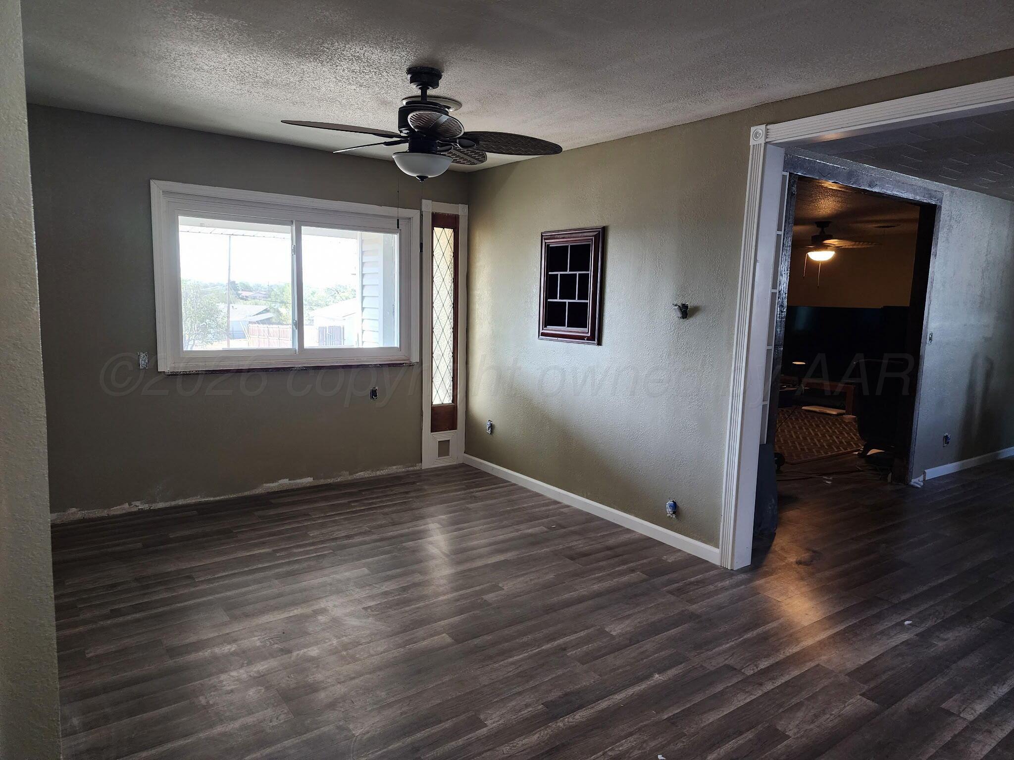 124 Cottonwood Street Property Photo 4
