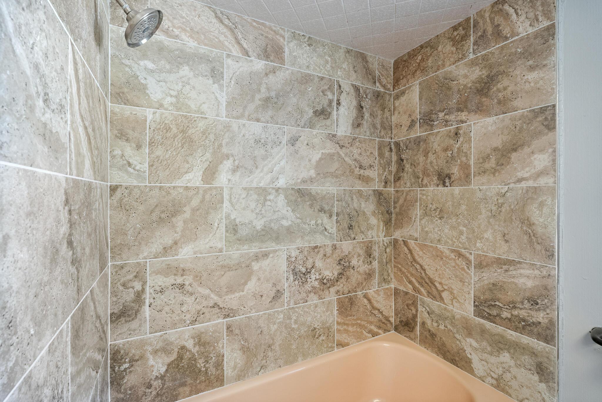 2203 N Woodland Street Property Photo 11