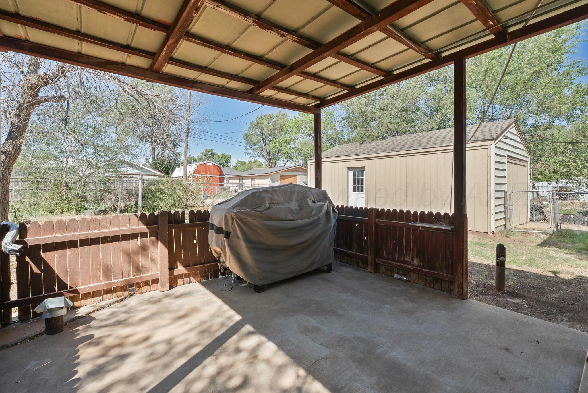 2203 N Woodland Street Property Photo 14