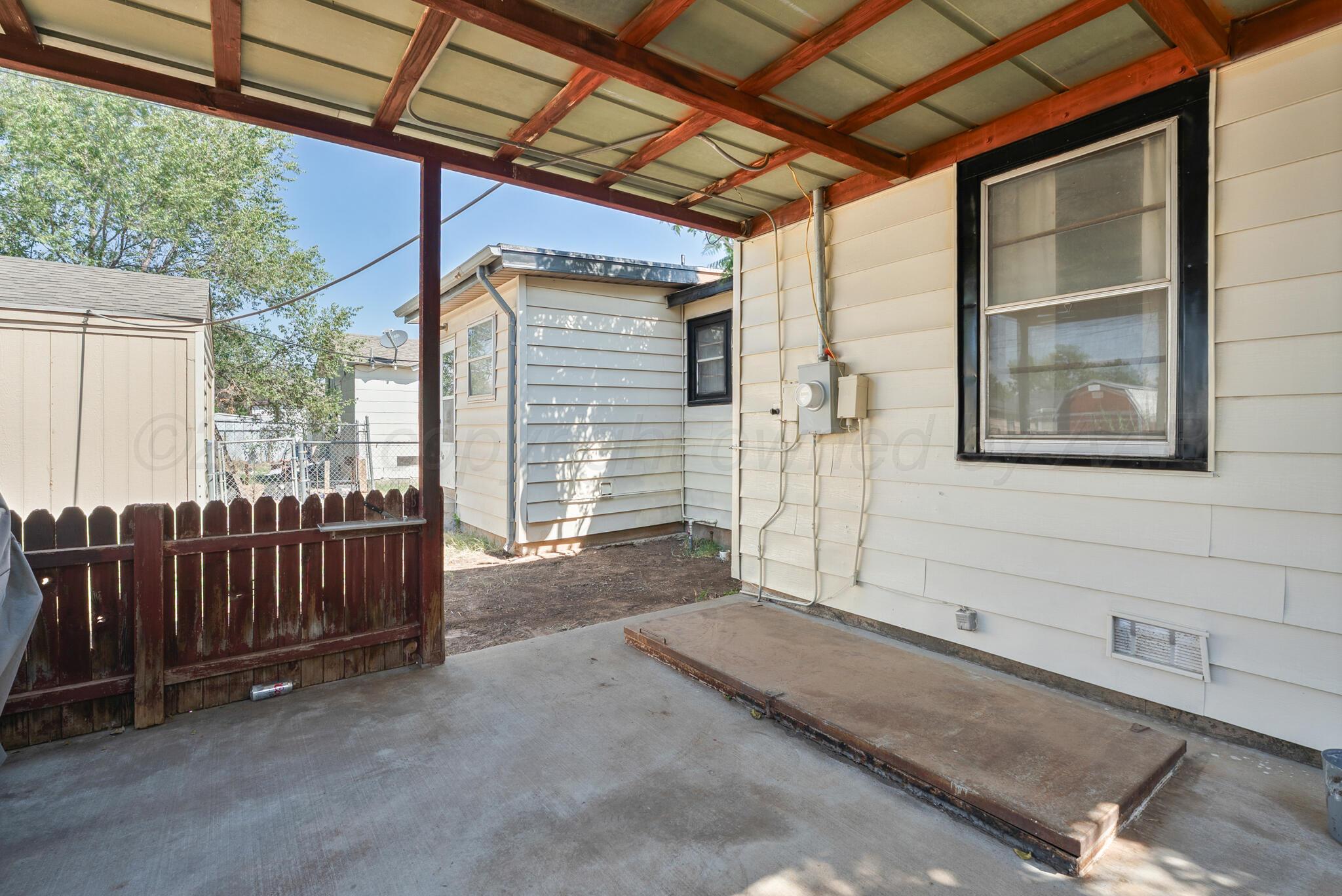 2203 N Woodland Street Property Photo 15