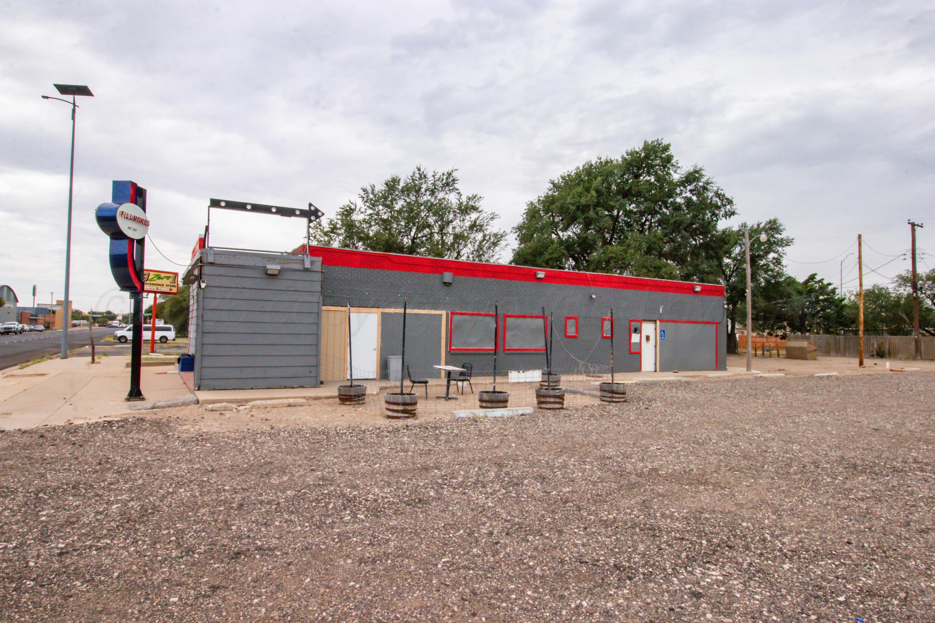 1005 N Fillmore Street Property Photo 4