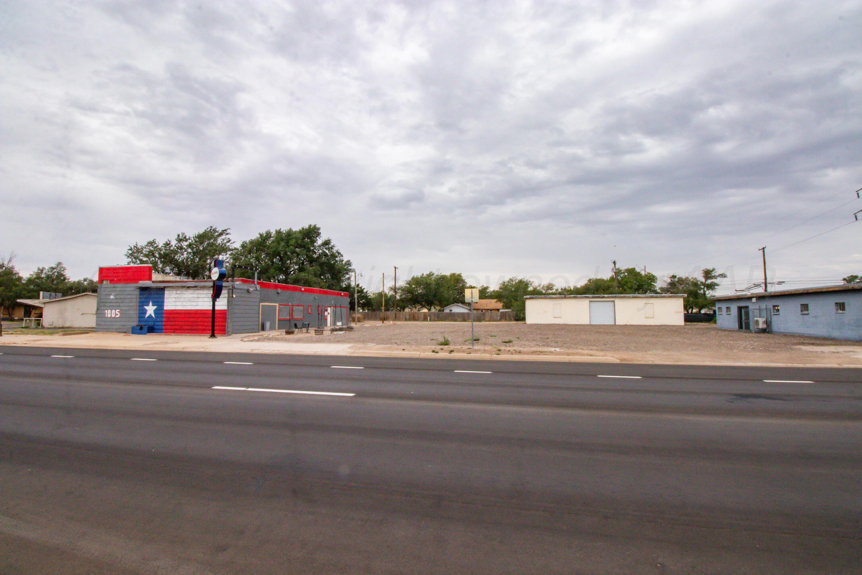 1005 N Fillmore Street Property Photo 9