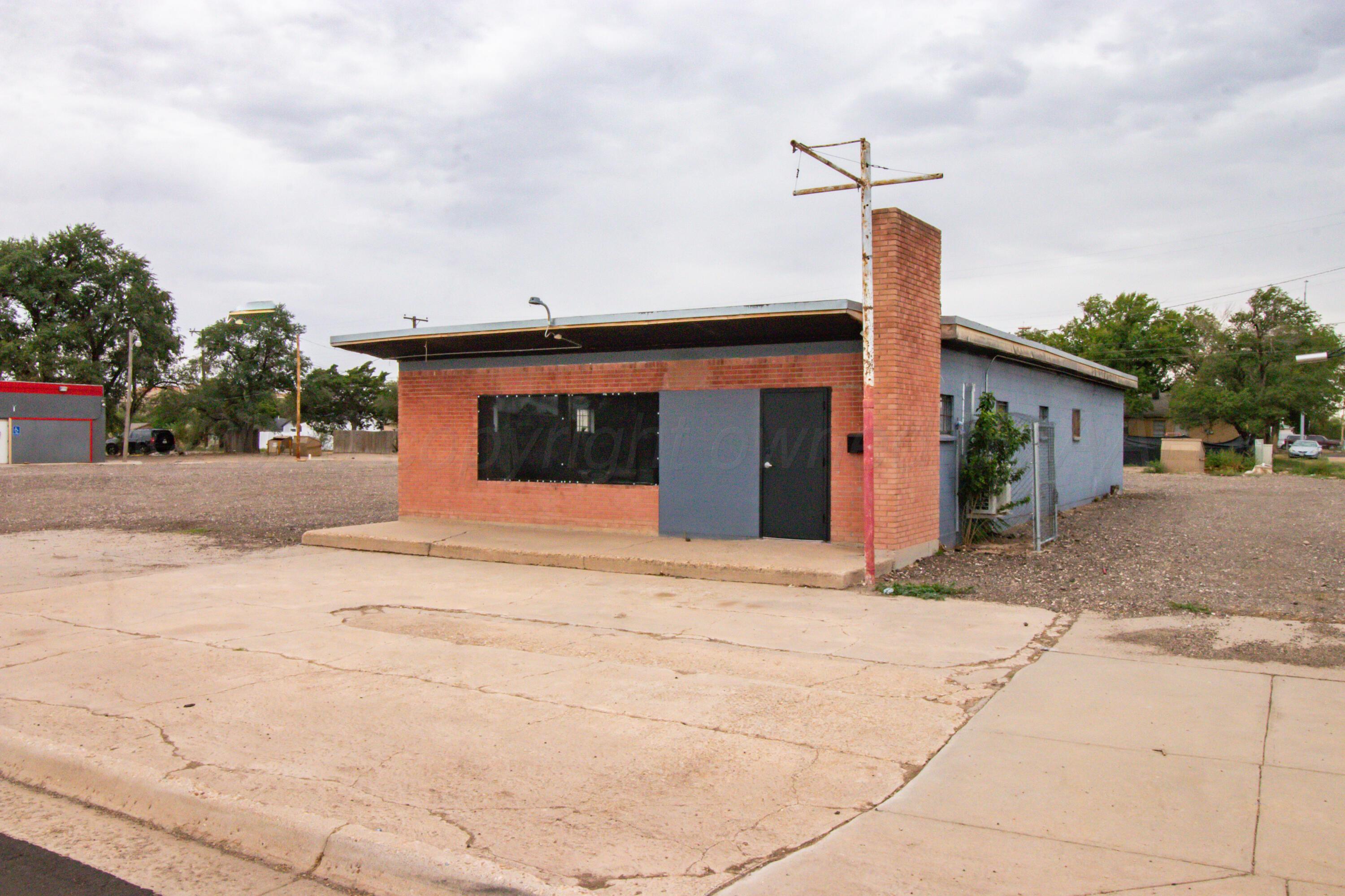 1005 N Fillmore Street Property Photo 30
