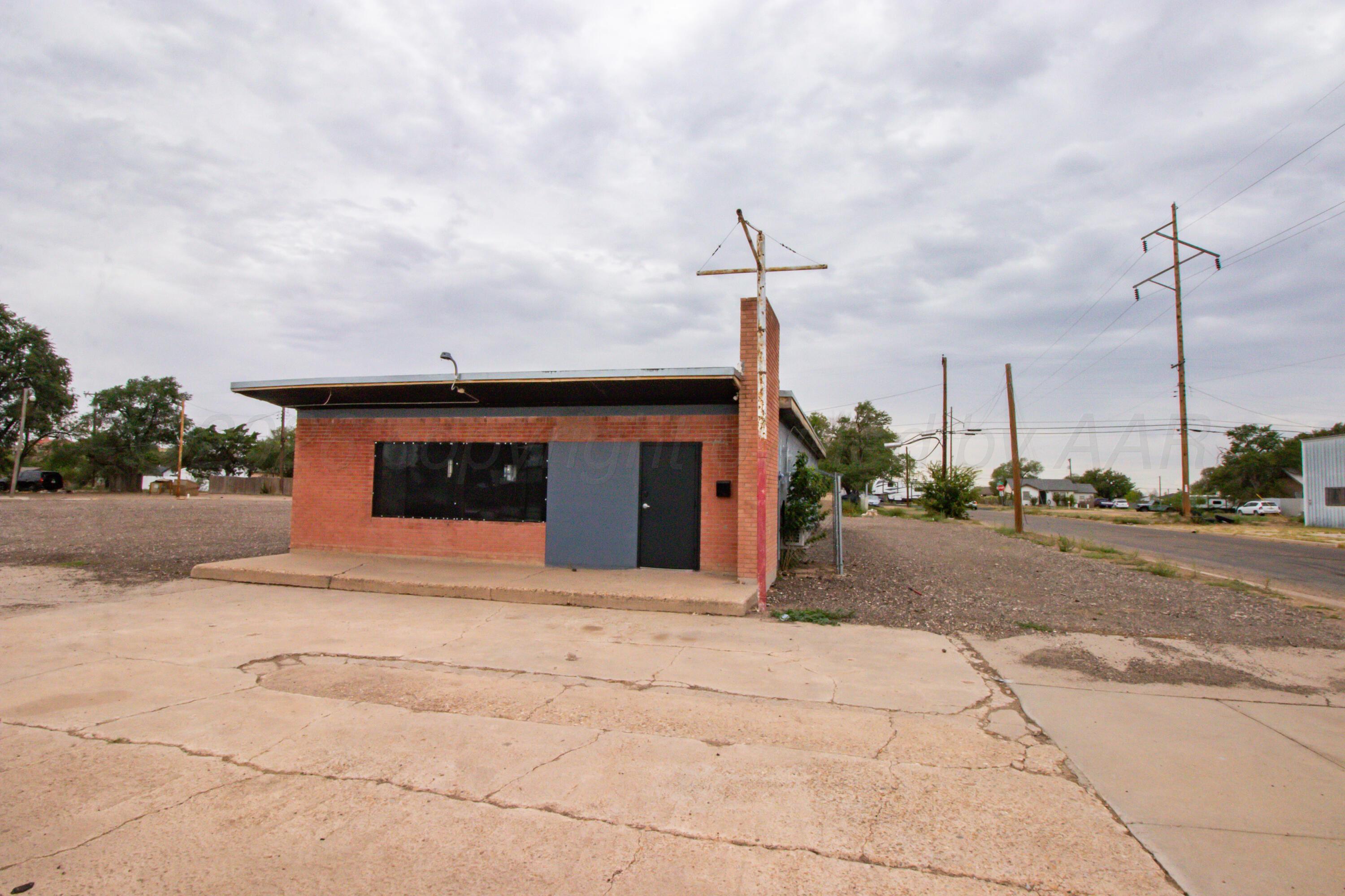 1005 N Fillmore Street Property Photo 32