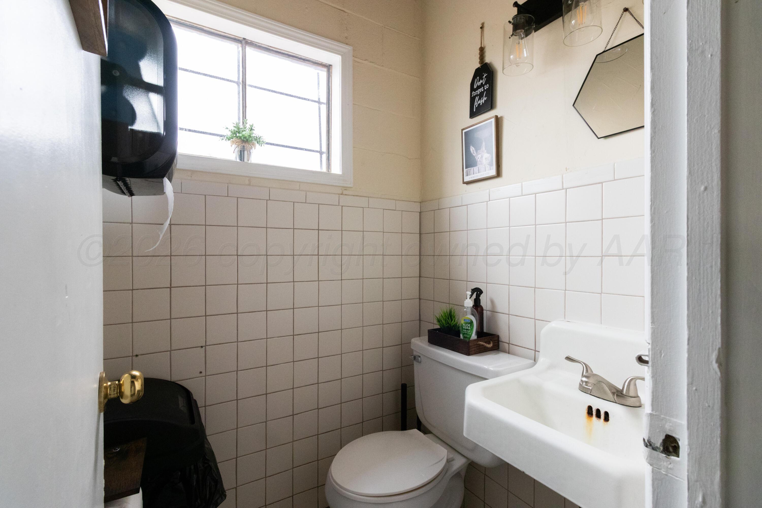 1005 N Fillmore Street Property Photo 45