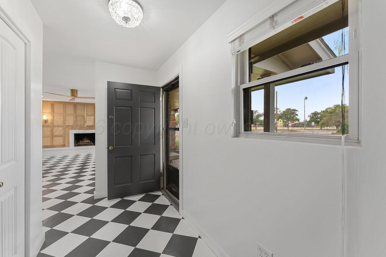 6219 Adirondack Property Photo 4