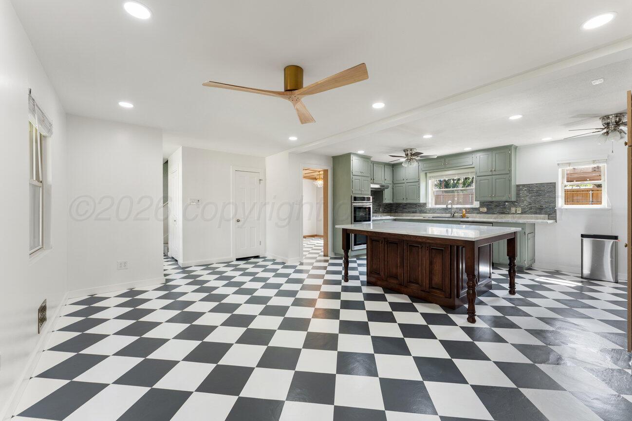 6219 Adirondack Property Photo 8