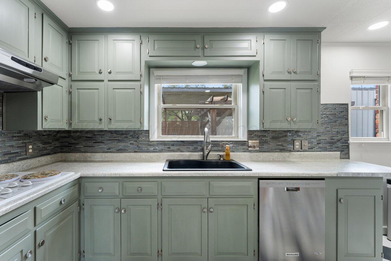 6219 Adirondack Property Photo 17