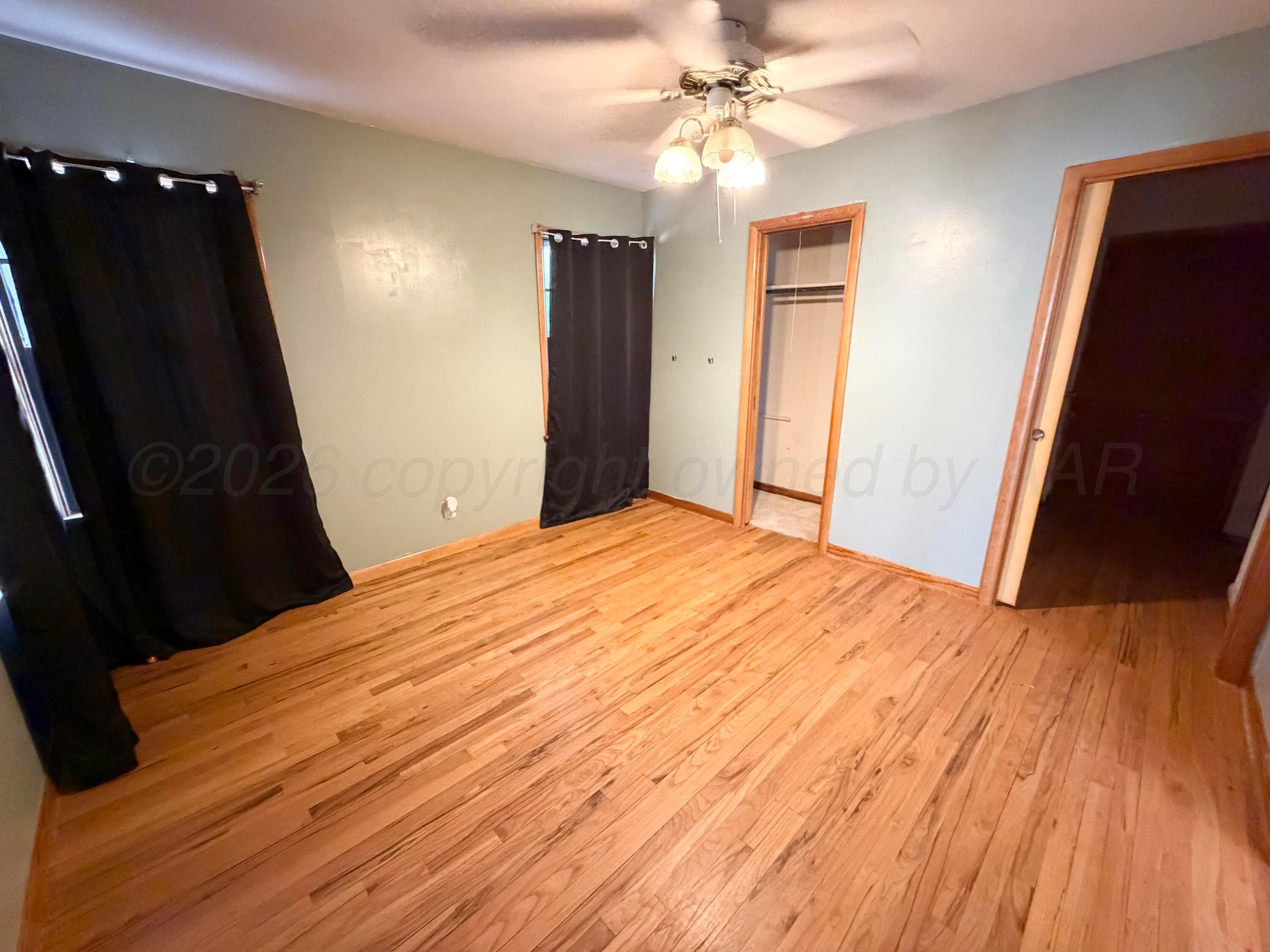 700 Avenue D Se Property Photo 17