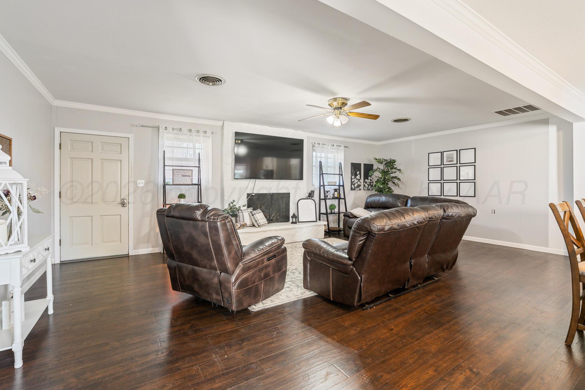 1309 E 16th Street Property Photo 12