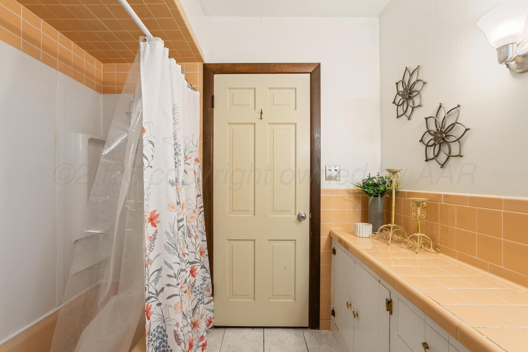 1309 E 16th Street Property Photo 29