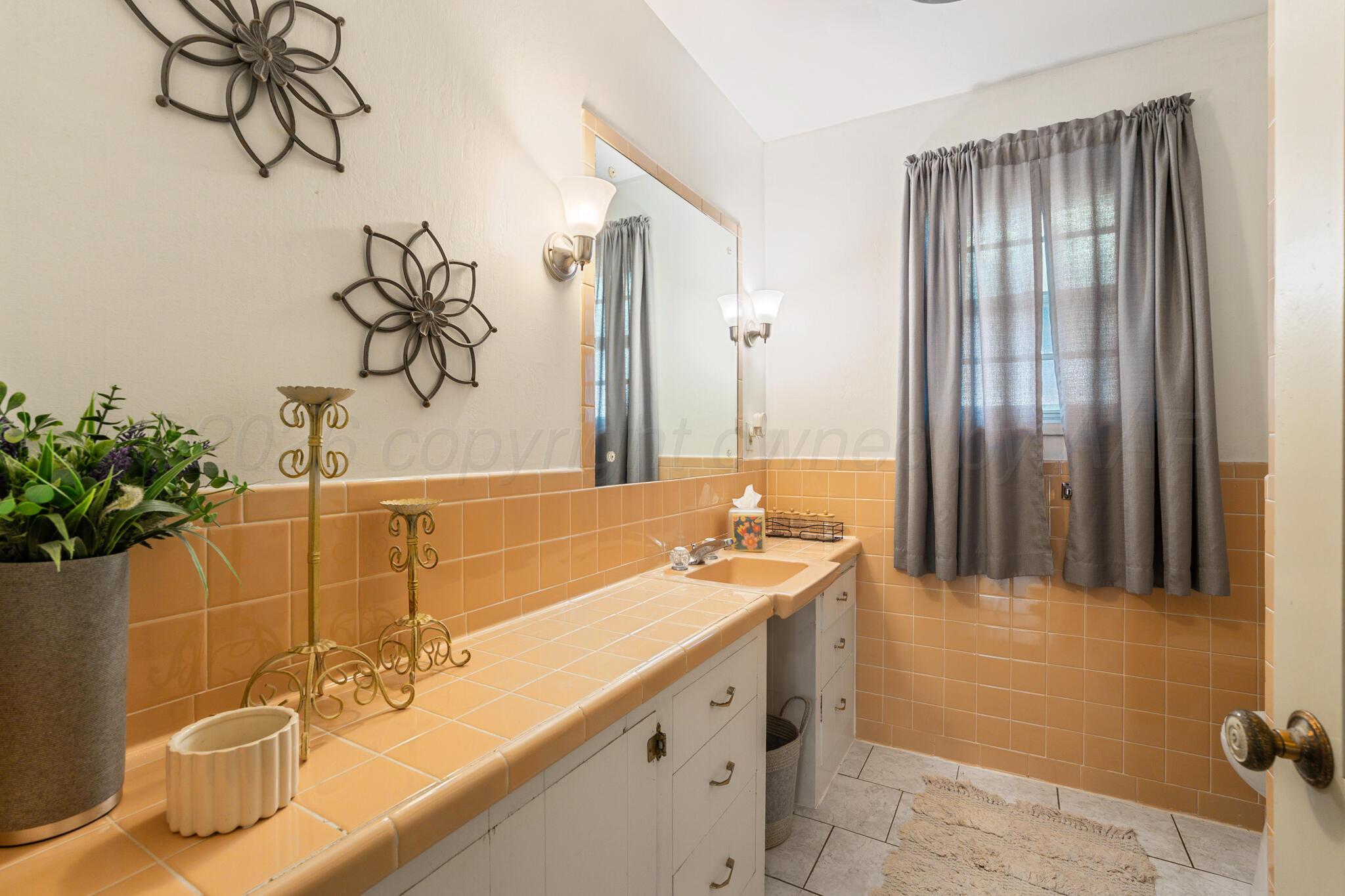 1309 E 16th Street Property Photo 30