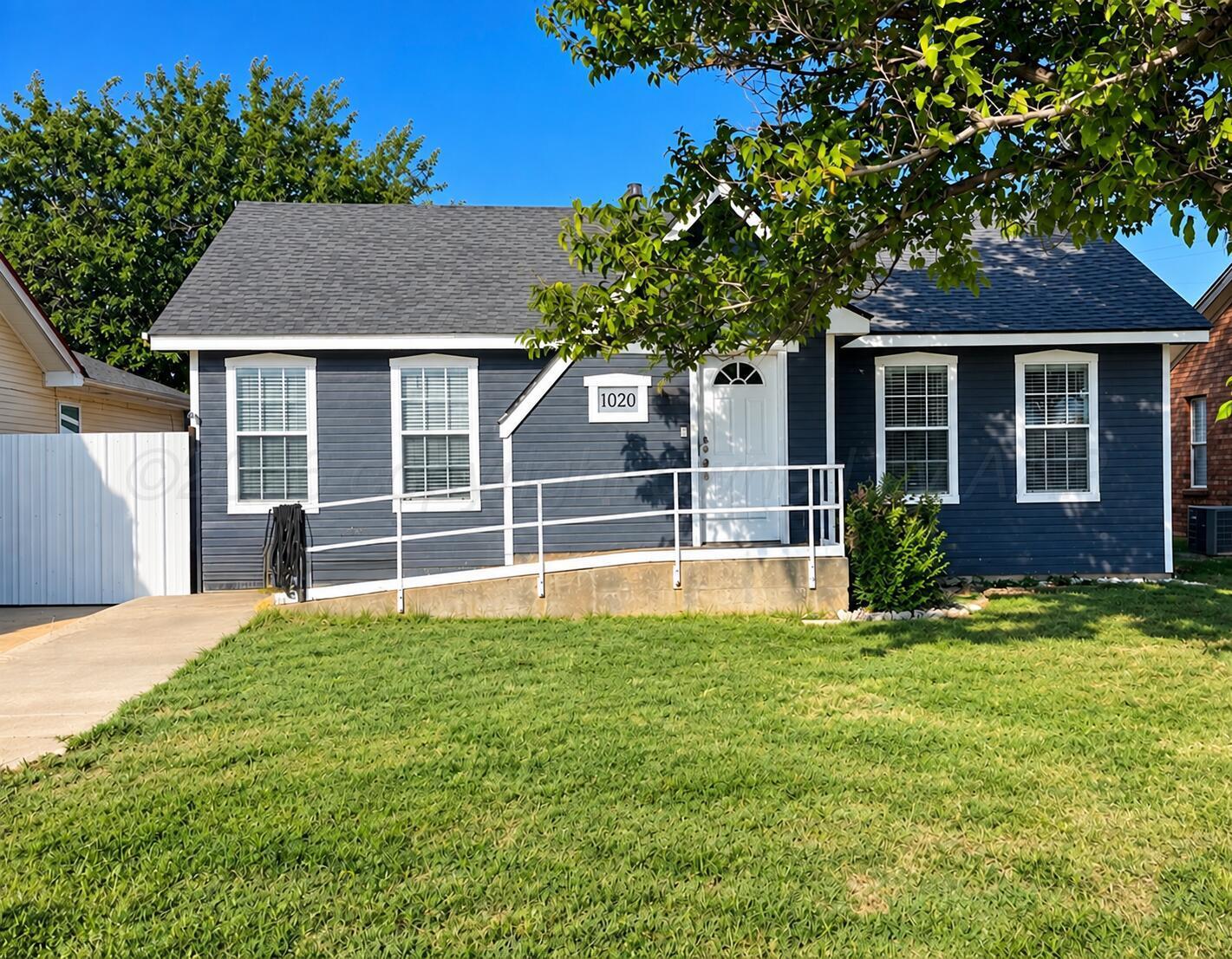 1020 Durrett Avenue Property Photo 1